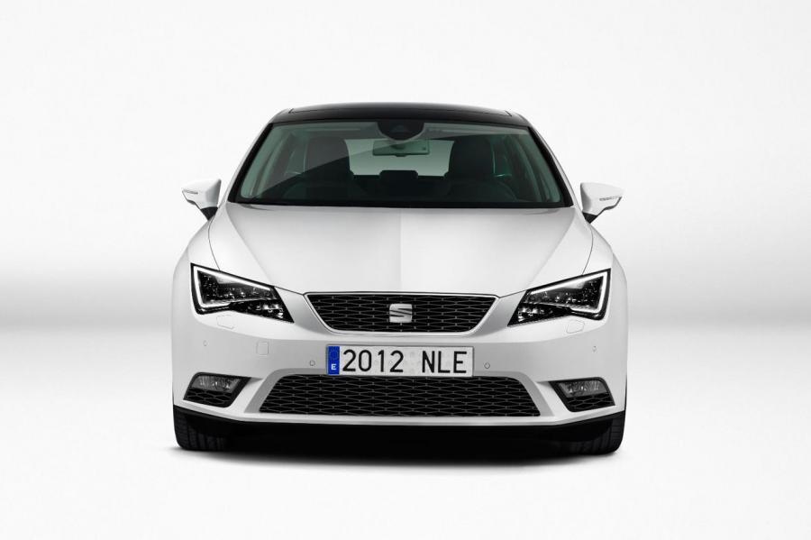  Seat Leon 2013 года  (фото 3 из 21)